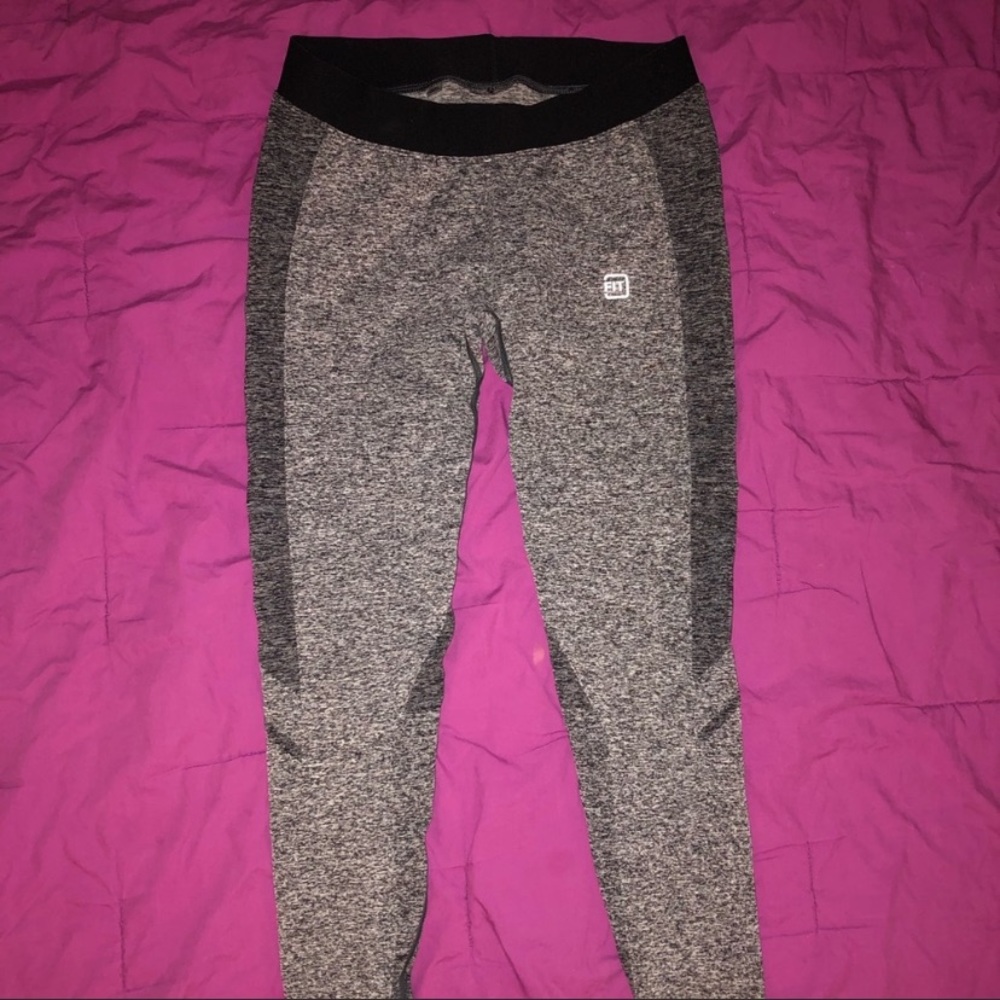 Ideal Fit Seamless leggings!